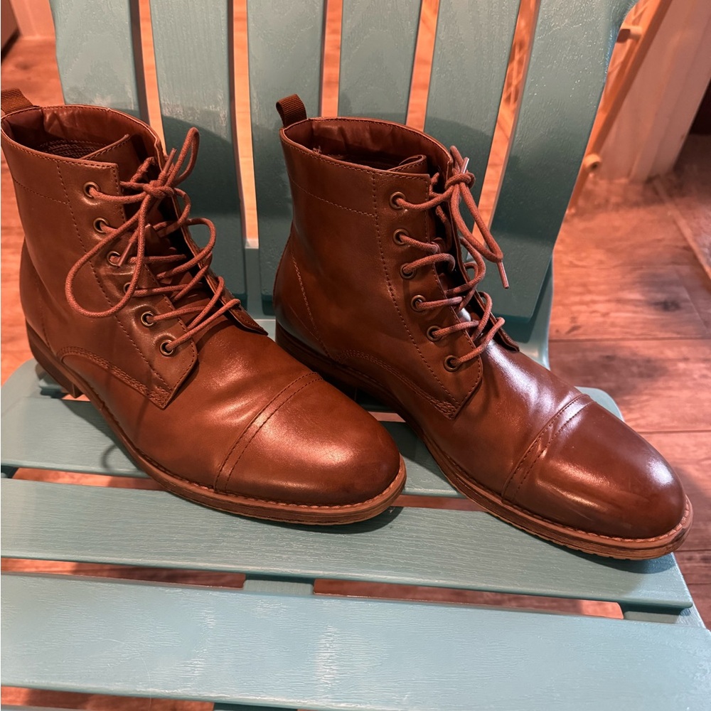 Perry Ellis Men’s size 10.5